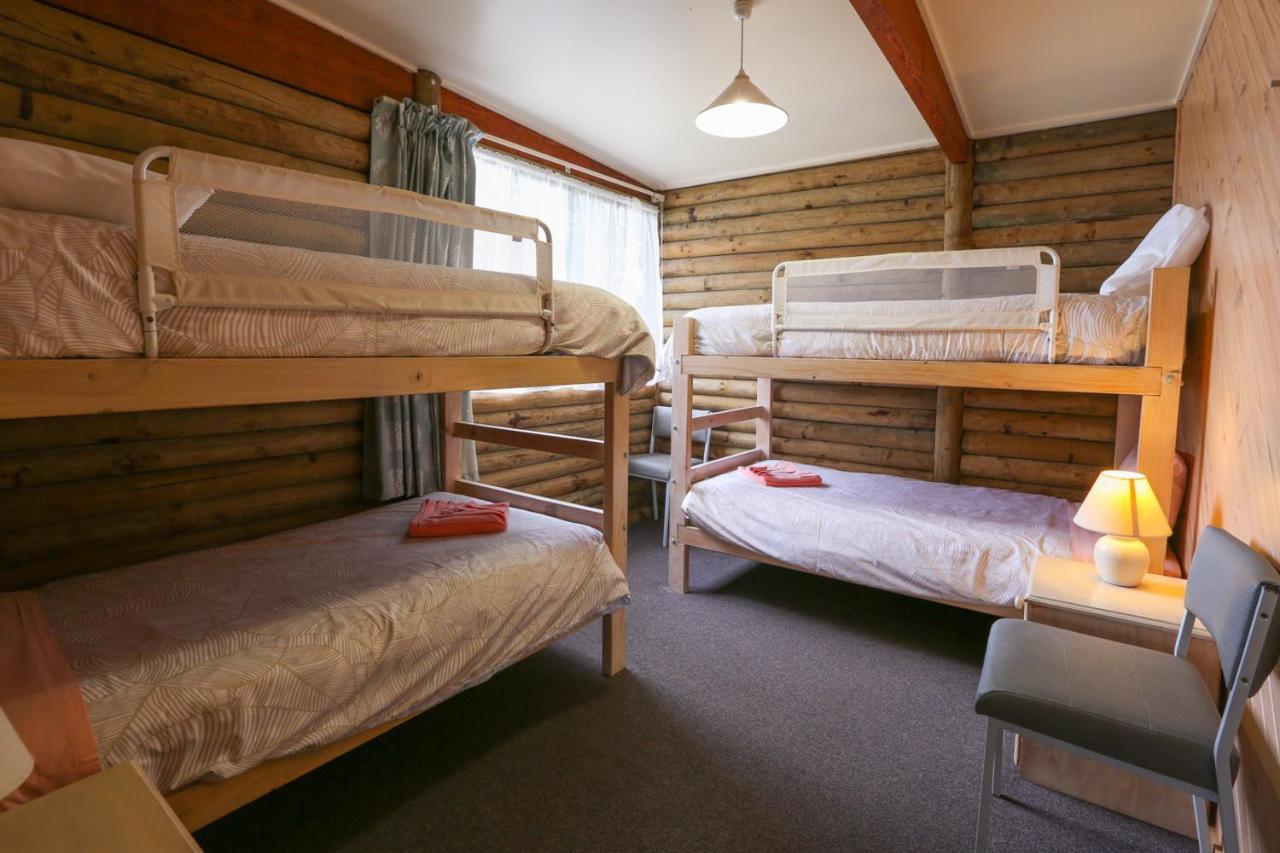 Lazy Acre Log Cabins Лейкс-Ентранс Екстер'єр фото