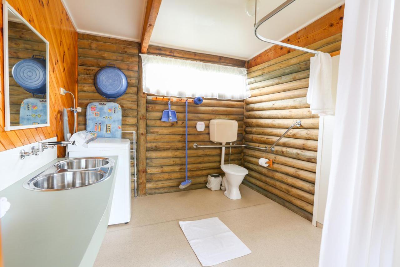 Lazy Acre Log Cabins Лейкс-Ентранс Екстер'єр фото
