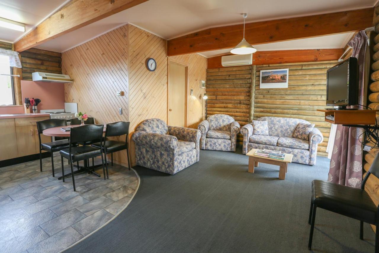Lazy Acre Log Cabins Лейкс-Ентранс Екстер'єр фото