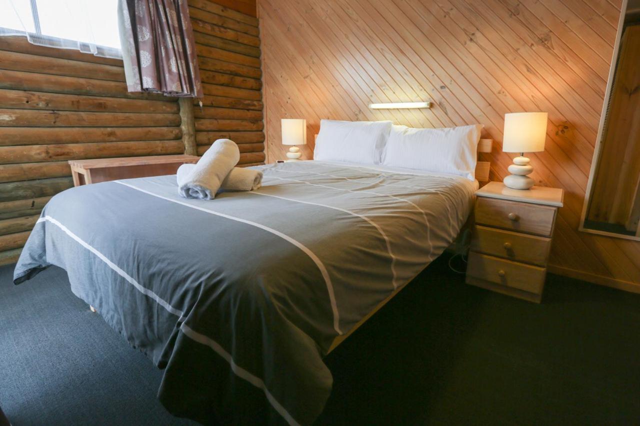 Lazy Acre Log Cabins Лейкс-Ентранс Екстер'єр фото