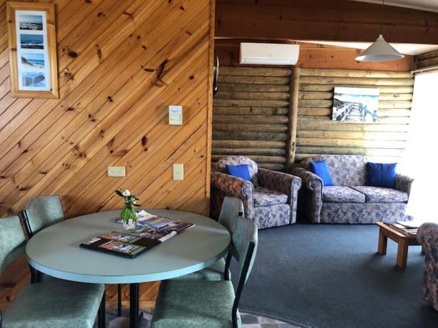 Lazy Acre Log Cabins Лейкс-Ентранс Екстер'єр фото